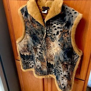 Simon Chang womens size 16 faux fur, feather print blue/honey beige length 23,